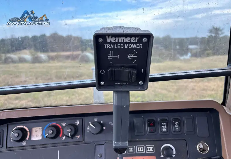2008 John Deere 7730 photo 56