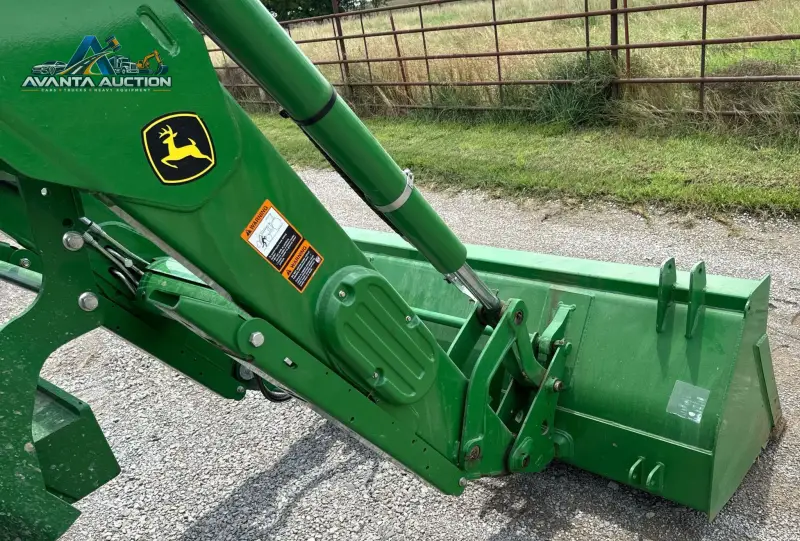 2021 John Deere 6130M photo 25