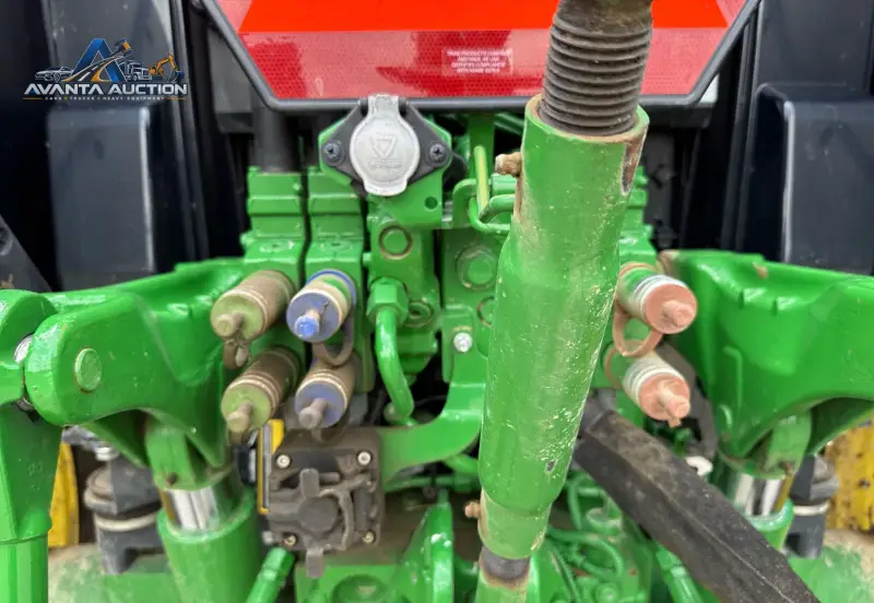 2021 John Deere 6130M photo 19