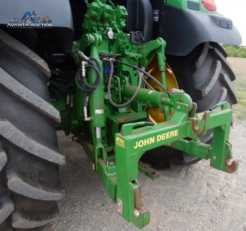 2015 John Deere 6120R photo 44