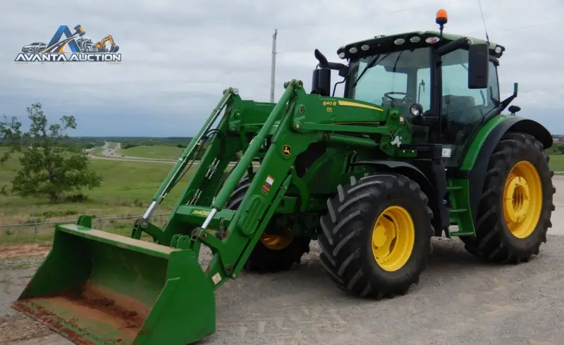 2015 John Deere 6120R photo 1
