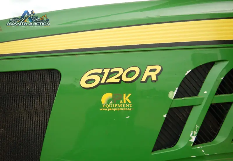 2015 John Deere 6120R photo 81