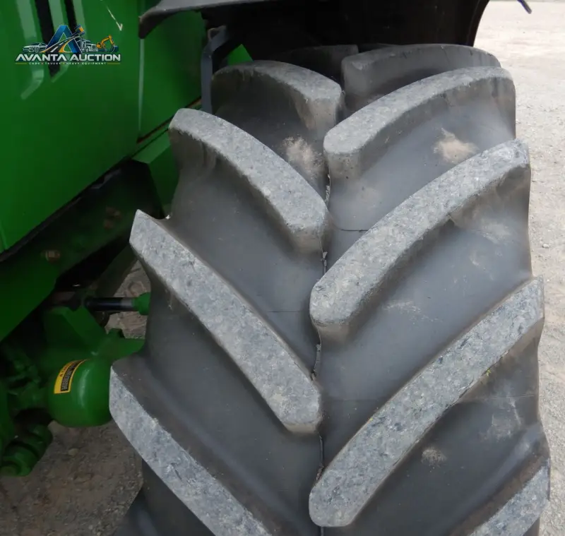 2015 John Deere 6120R photo 66