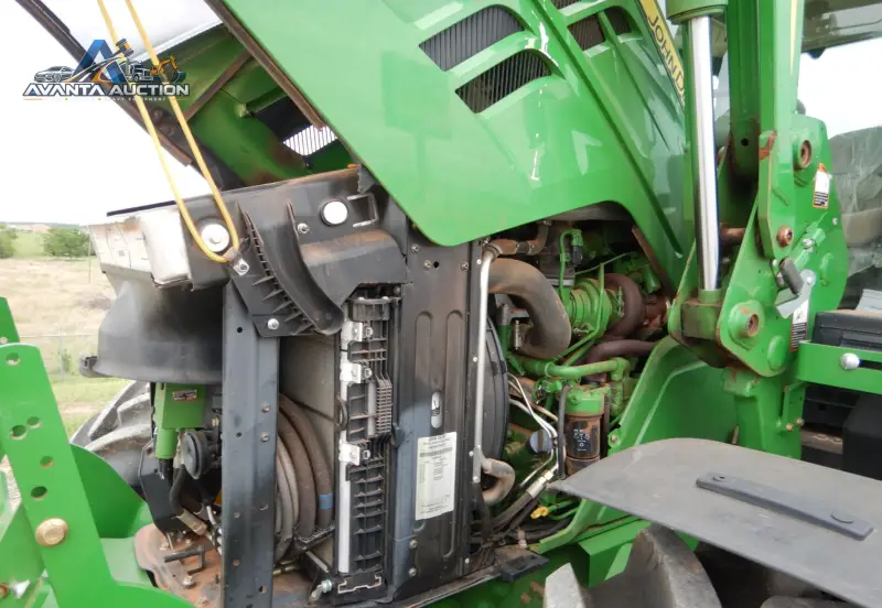 2015 John Deere 6120R photo 75