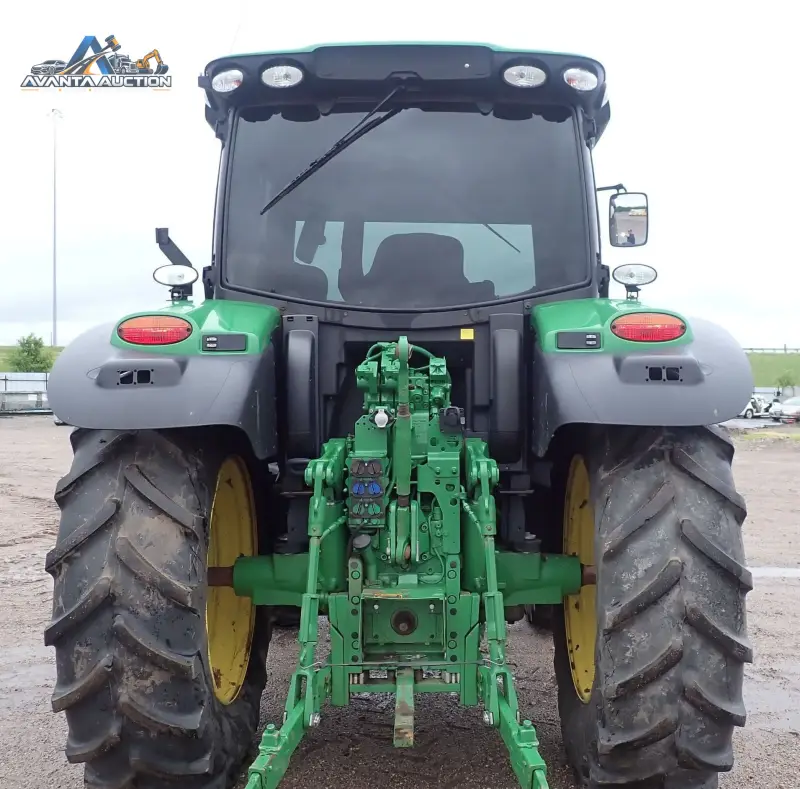 2017 John Deere 6130R photo 6