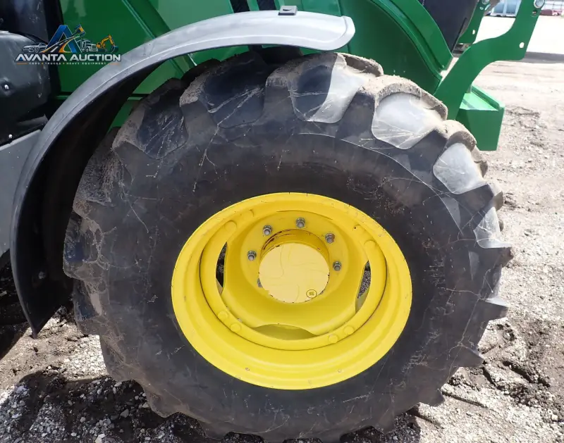 2017 John Deere 6130R photo 49