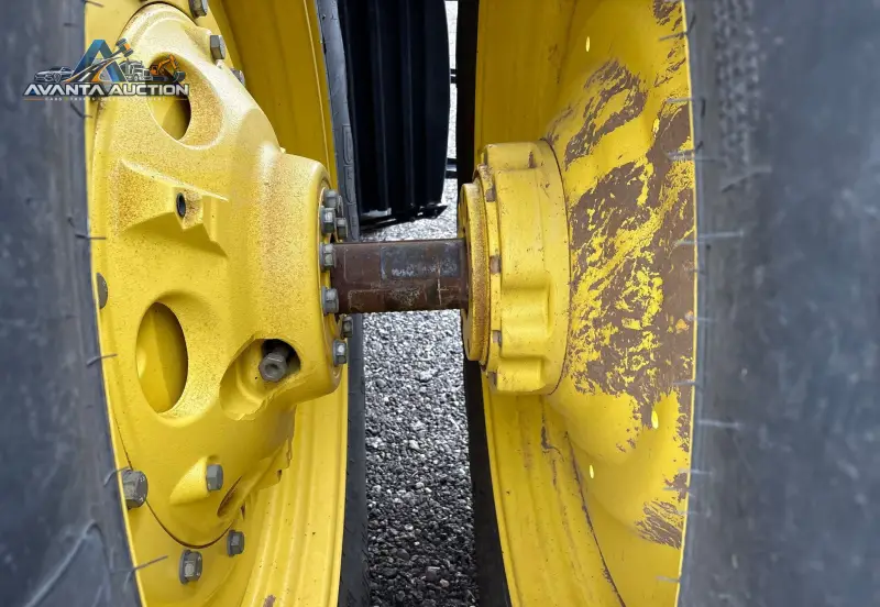 2014 John Deere 7250R photo 38