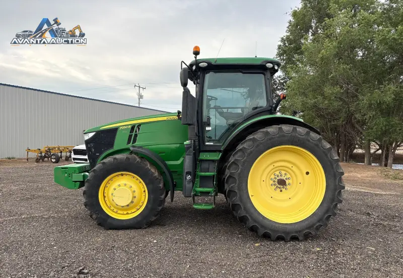 2014 John Deere 7250R photo 8