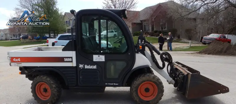 2012 Bobcat Toolcat 5600 photo 4