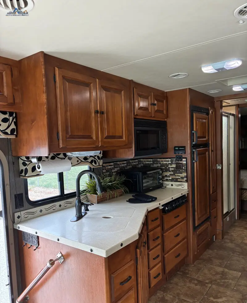 2013 Tiffin Allegro Open Road Motorcoach photo 109