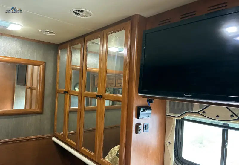 2013 Tiffin Allegro Open Road Motorcoach photo 144