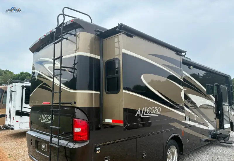 2013 Tiffin Allegro Open Road Motorcoach photo 25