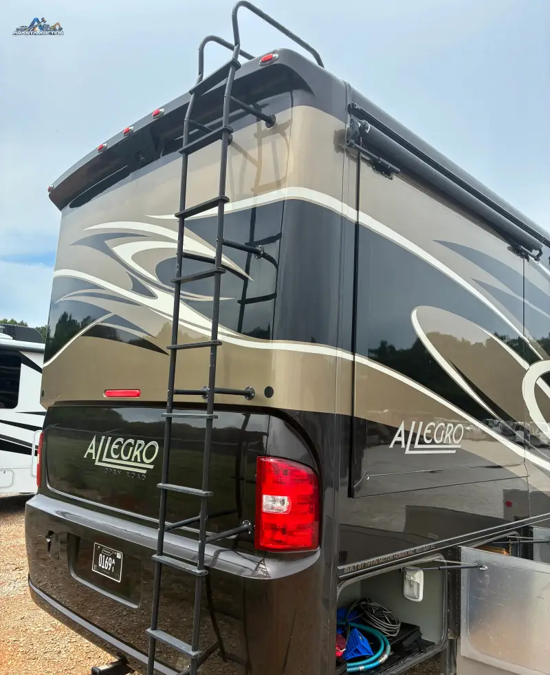 2013 Tiffin Allegro Open Road Motorcoach photo 31