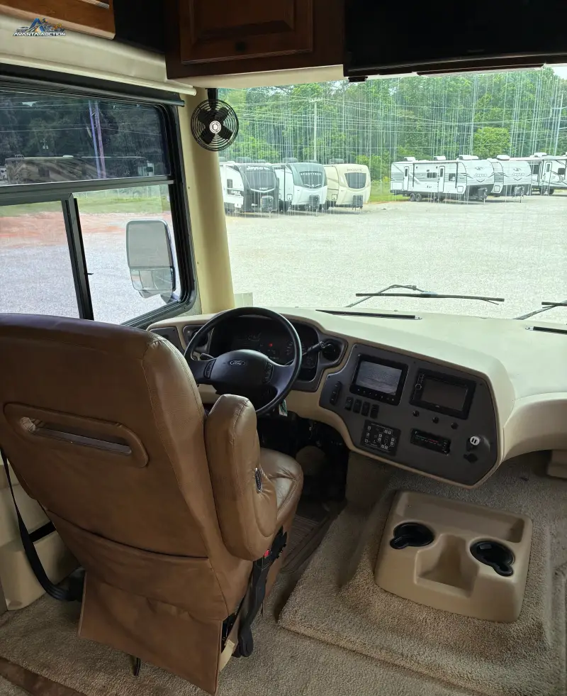 2013 Tiffin Allegro Open Road Motorcoach photo 81