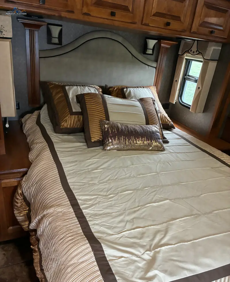 2013 Tiffin Allegro Open Road Motorcoach photo 152